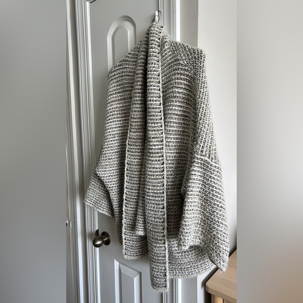 Urban Outfitters Cardigan